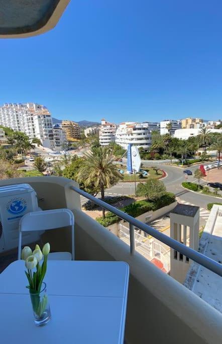 Lovely 1 Bedroom Apartment With Sea Views And Pool Эстепона Экстерьер фото